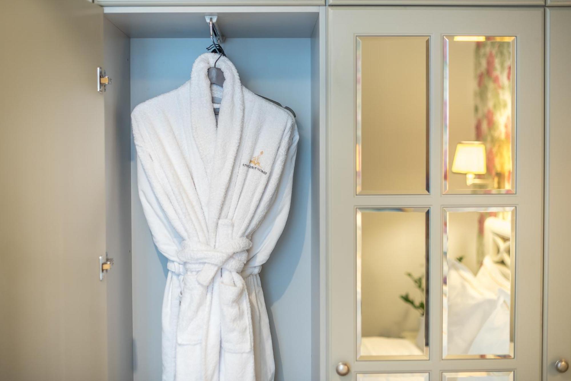Apartment The Rare Luxury Gem Near Syntagma, Kolonaki Square *