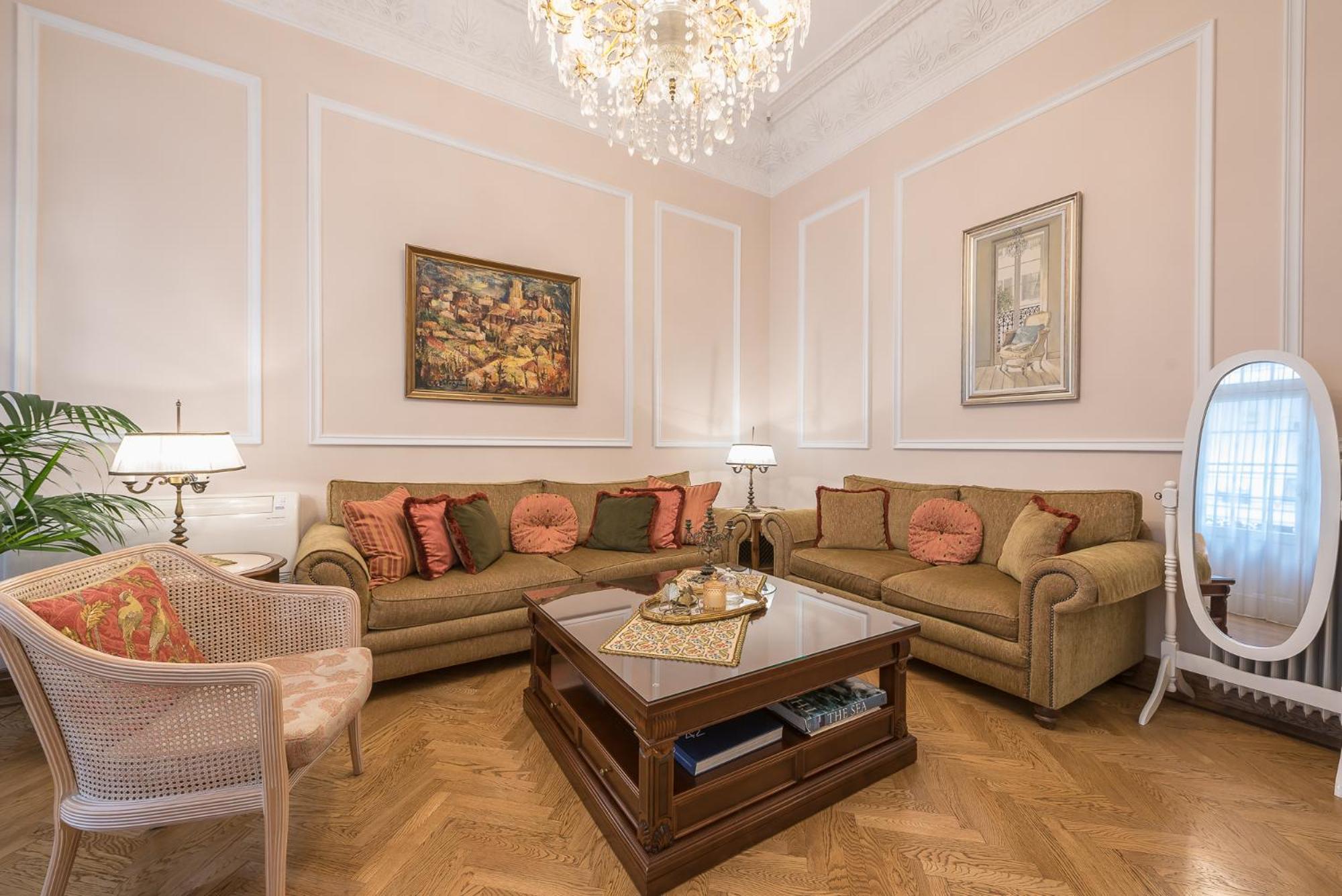 The Rare Luxury Gem Near Syntagma, Kolonaki Square Apartment *